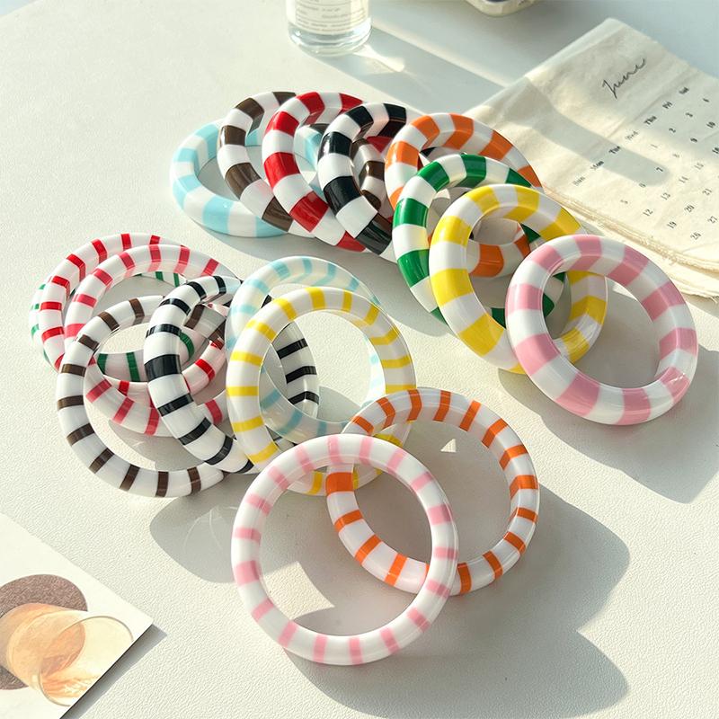 Color Block Resin Cuff Bracele - Leatherwork Jewelry recensie en prijs